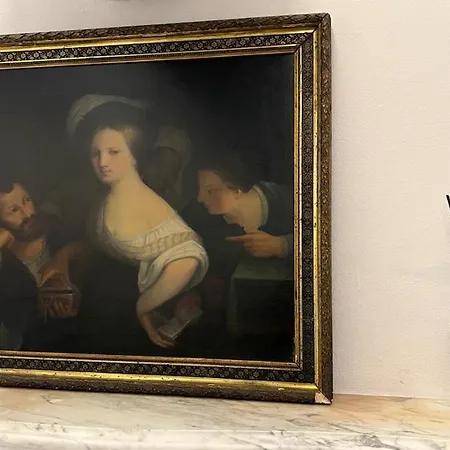 Deluxe Fine Art Historic Centre