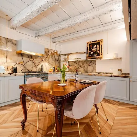Appartamento Deluxe Fine Art Historic Centre *